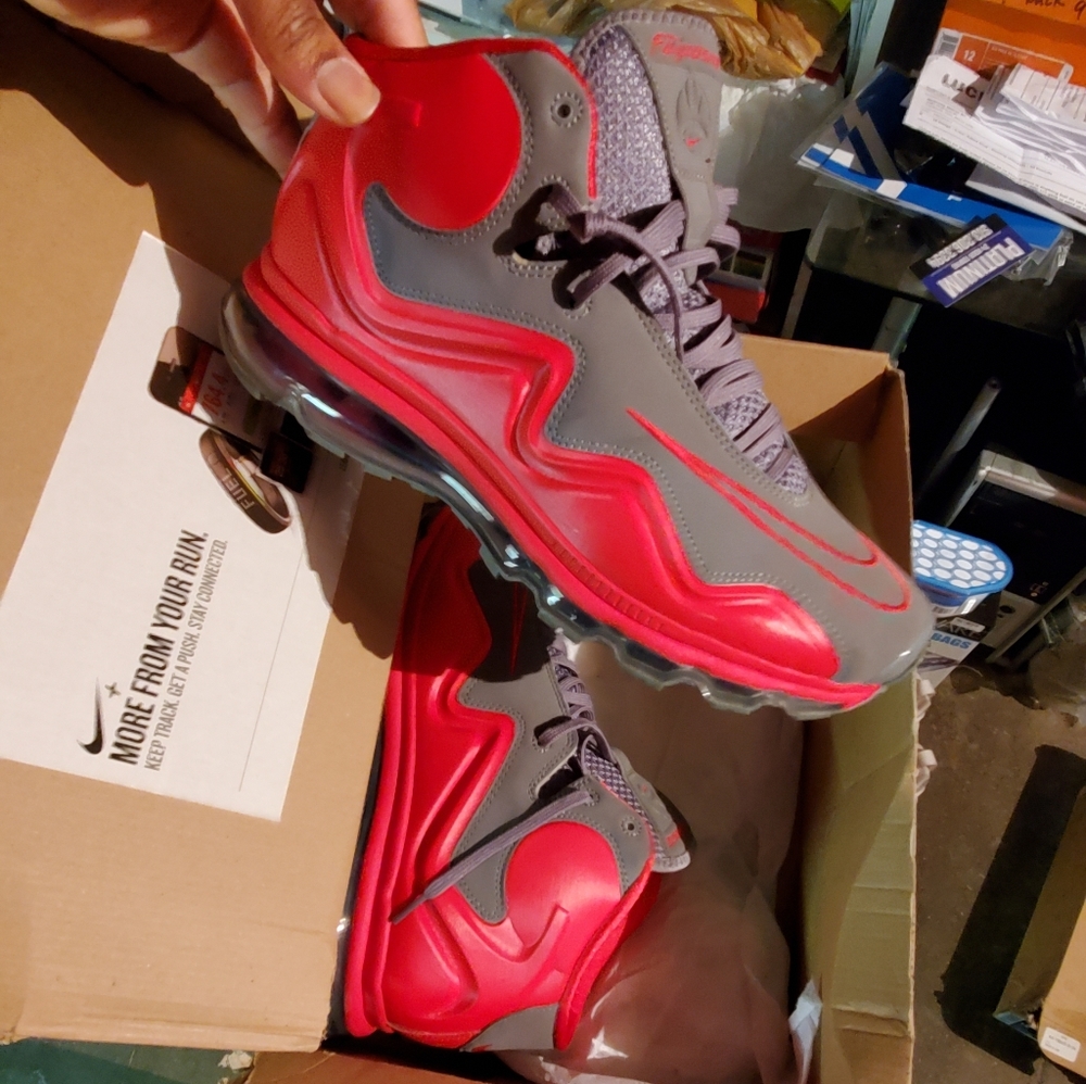 Size 12 Calvin Johnson airmax 360.